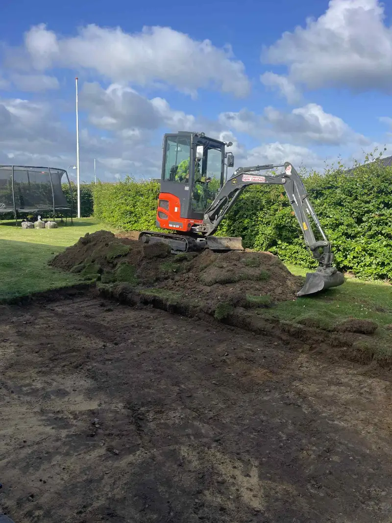 Entreprenørfirmaet Egon Jakobsen v Jimmi Jakobsen 23