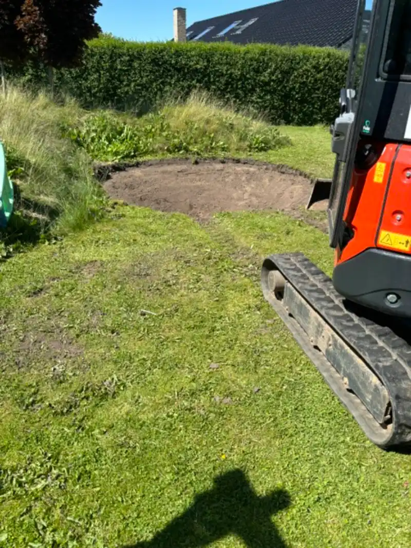 Entreprenørfirmaet Egon Jakobsen v Jimmi Jakobsen 24